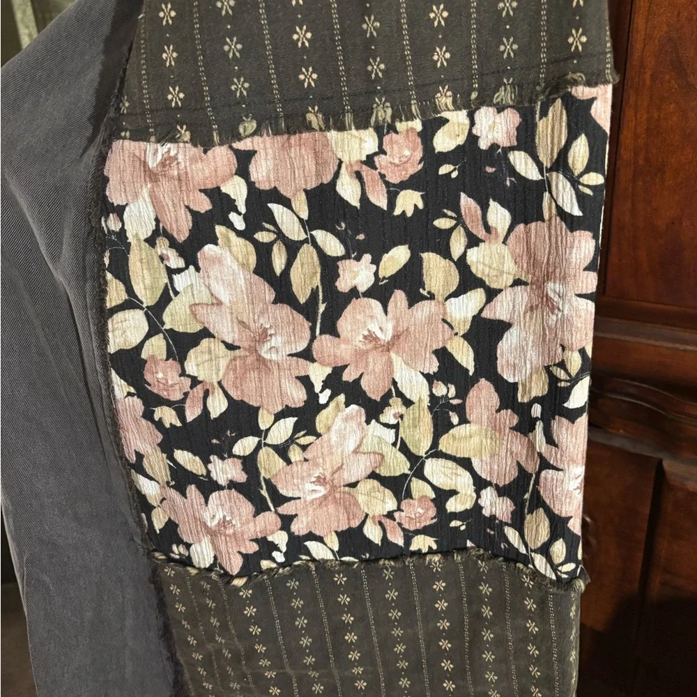 Boho Floral Patchwork Wide Leg Pants Size Large - Picture 5 of 8